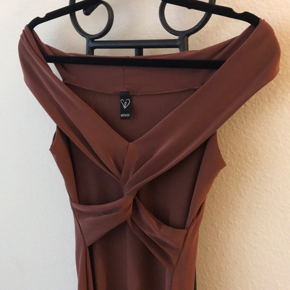 Windsor - Light Maroon Dress - Picture 5 of 6